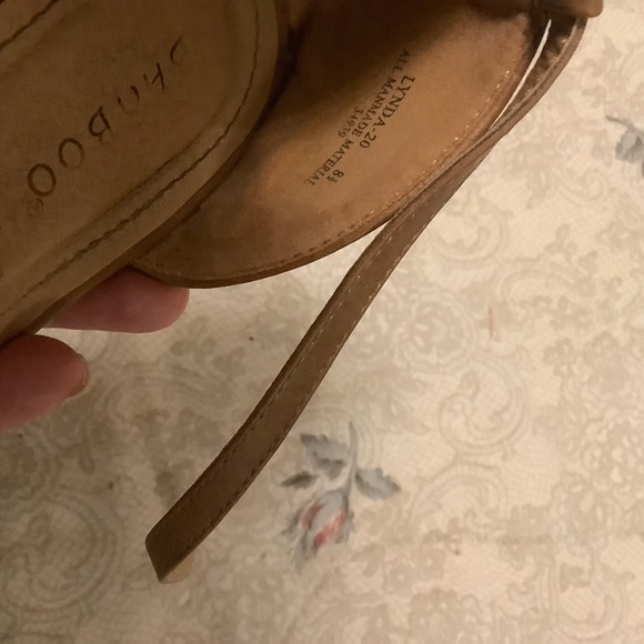 Bamboo 8.5 sandals great condition - Picture 7 of 7